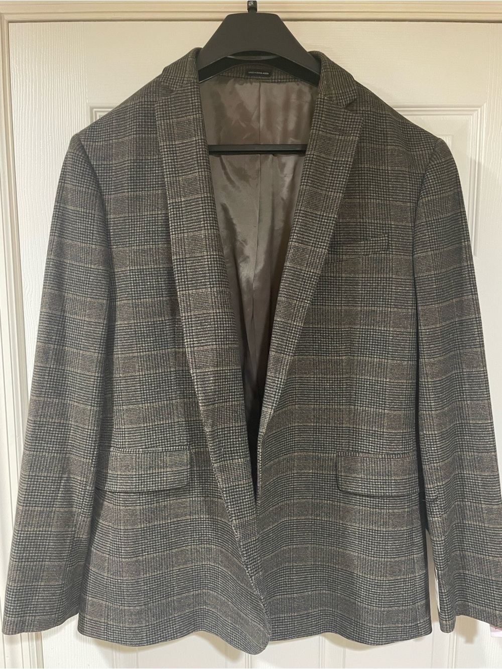 jf‎ j.ferrar Grey/Brown Plaid Sport Coat Mens Size 46 Regular NWT